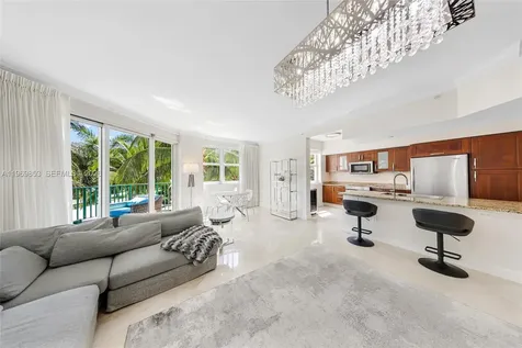 20000 E Country Club Drive Aventura FL 33180