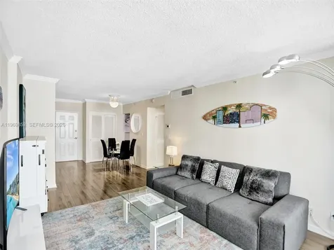 2501 S Ocean Drive Hollywood FL 33019
