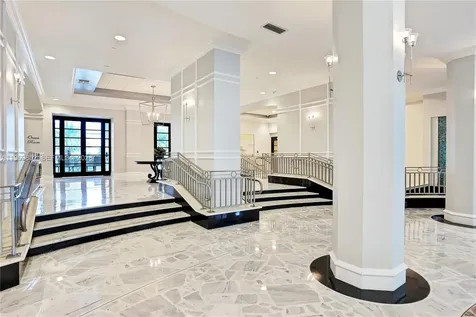 2501 S Ocean Drive Hollywood FL 33019