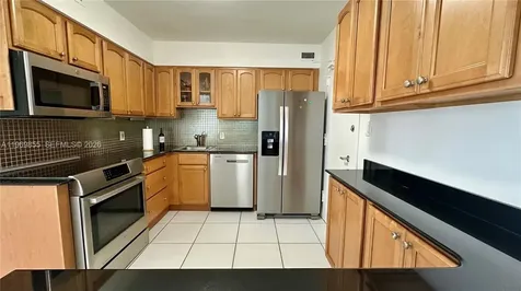 5161 Collins Avenue Miami Beach FL 33140