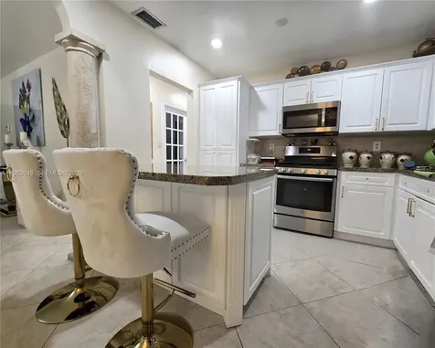 300 NW 77th Way Pembroke Pines FL 33024