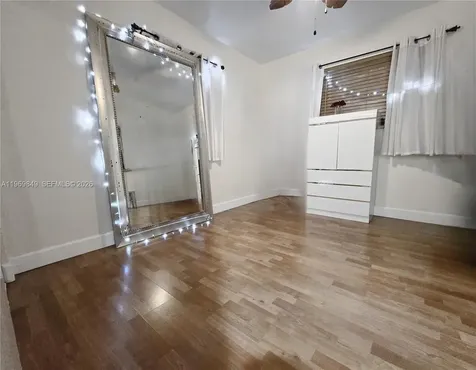 300 NW 77th Way Pembroke Pines FL 33024