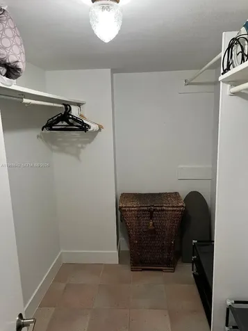 5005 Collins Avenue Miami Beach FL 33140