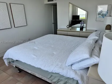 5005 Collins Avenue Miami Beach FL 33140
