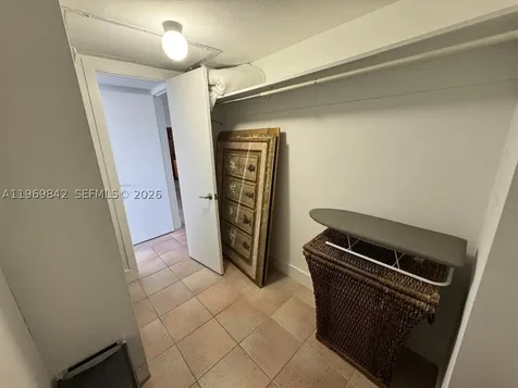 5005 Collins Avenue Miami Beach FL 33140
