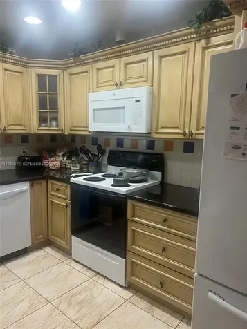 176 Cape Cod Circle Lake Worth FL 33467
