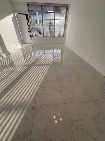 3181 S Ocean Drive Hallandale Beach FL 33009