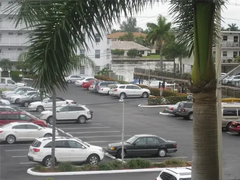 3181 S Ocean Drive Hallandale Beach FL 33009