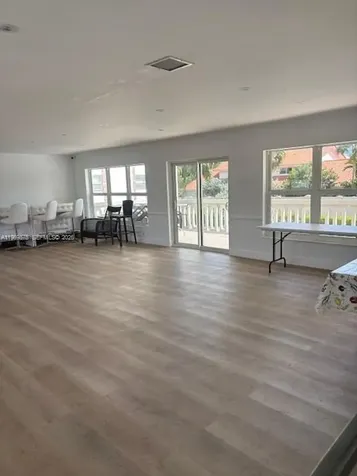 3181 S Ocean Drive Hallandale Beach FL 33009