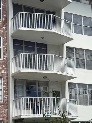 3181 S Ocean Drive Hallandale Beach FL 33009