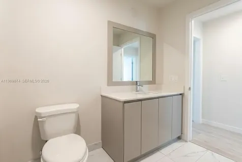 2535 NE 193rd Street Miami FL 33180