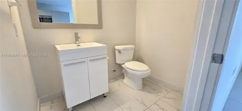 2535 NE 193rd Street Miami FL 33180
