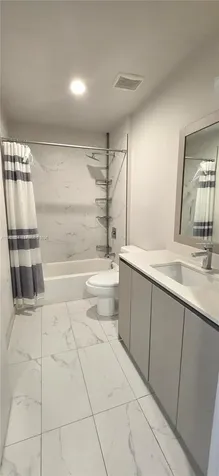 2535 NE 193rd Street Miami FL 33180