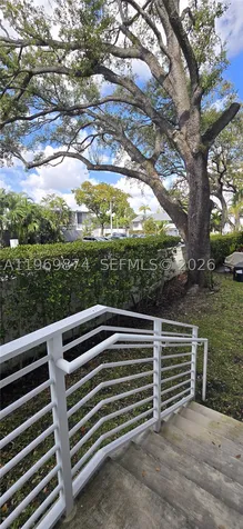 2535 NE 193rd Street Miami FL 33180