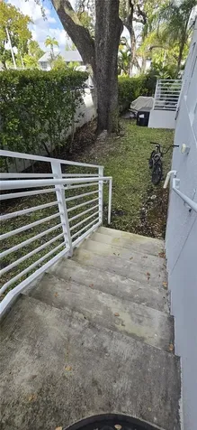 2535 NE 193rd Street Miami FL 33180