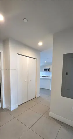 2535 NE 193rd Street Miami FL 33180