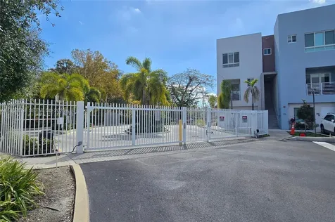 2535 NE 193rd Street Miami FL 33180