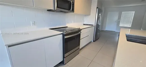 2535 NE 193rd Street Miami FL 33180