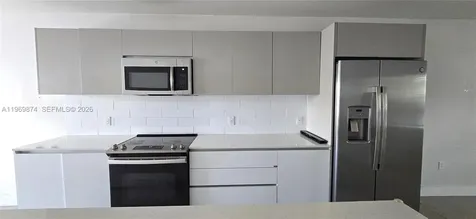2535 NE 193rd Street Miami FL 33180