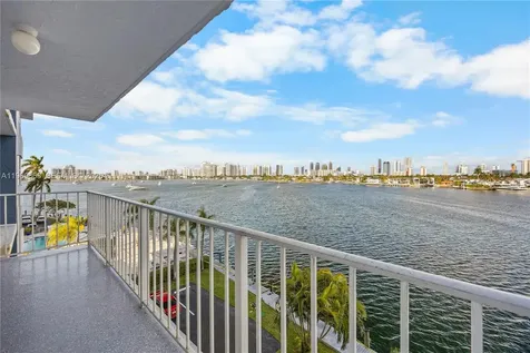 16570 NE 26th Avenue North Miami Beach FL 33160