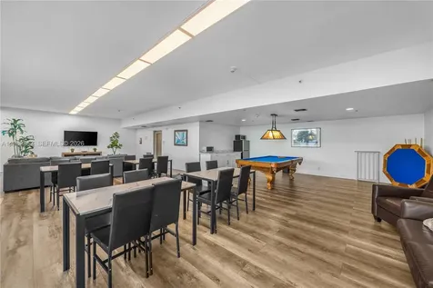 16570 NE 26th Avenue North Miami Beach FL 33160