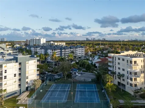 16570 NE 26th Avenue North Miami Beach FL 33160