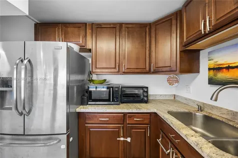 16570 NE 26th Avenue North Miami Beach FL 33160