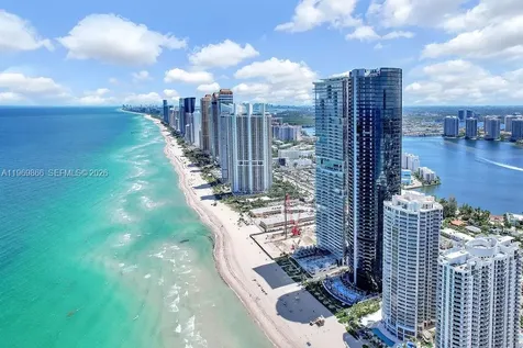 18555 Collins Avenue Aventura FL 33160