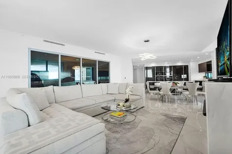 18555 Collins Avenue Aventura FL 33160