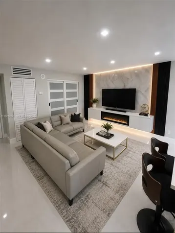 17021 N Bay Road Sunny Isles Beach FL 33160