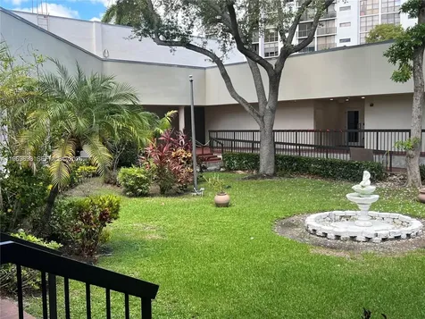 17021 N Bay Road Sunny Isles Beach FL 33160