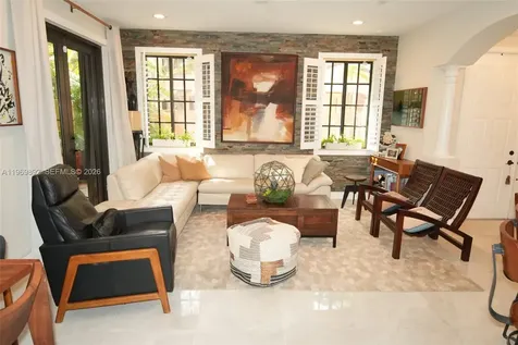 2706 Kinsington Circle Weston FL 33332