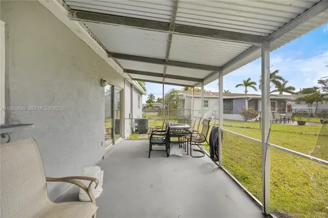 300 NW 39th Street Deerfield Beach FL 33064