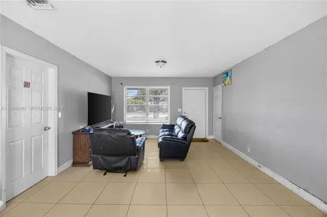 300 NW 39th Street Deerfield Beach FL 33064