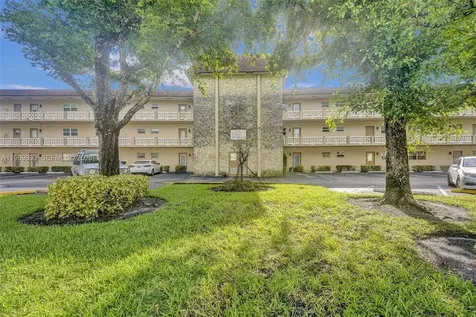 3430 NW 52nd Avenue Lauderdale Lakes FL 33319