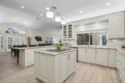 5186 Tallowood Way Naples FL 34116