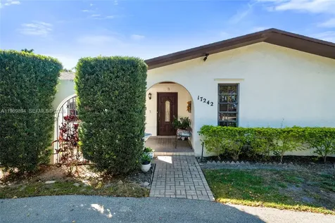 17242 SW 88th Avenue Palmetto Bay FL 33157