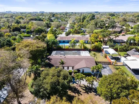 17242 SW 88th Avenue Palmetto Bay FL 33157
