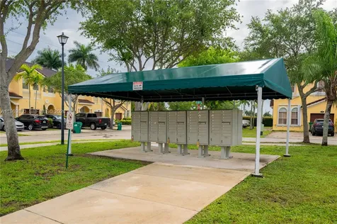 14964 SW 8 Lane Miami FL 33194