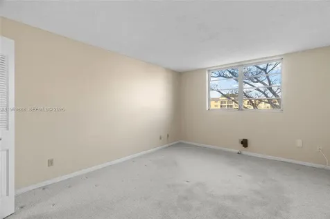 5851 NW 62nd Avenue Tamarac FL 33319
