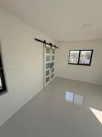 935 SW 72nd Avenue Miami FL 33144