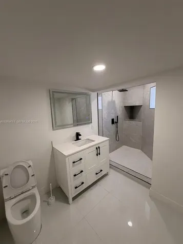 935 SW 72nd Avenue Miami FL 33144