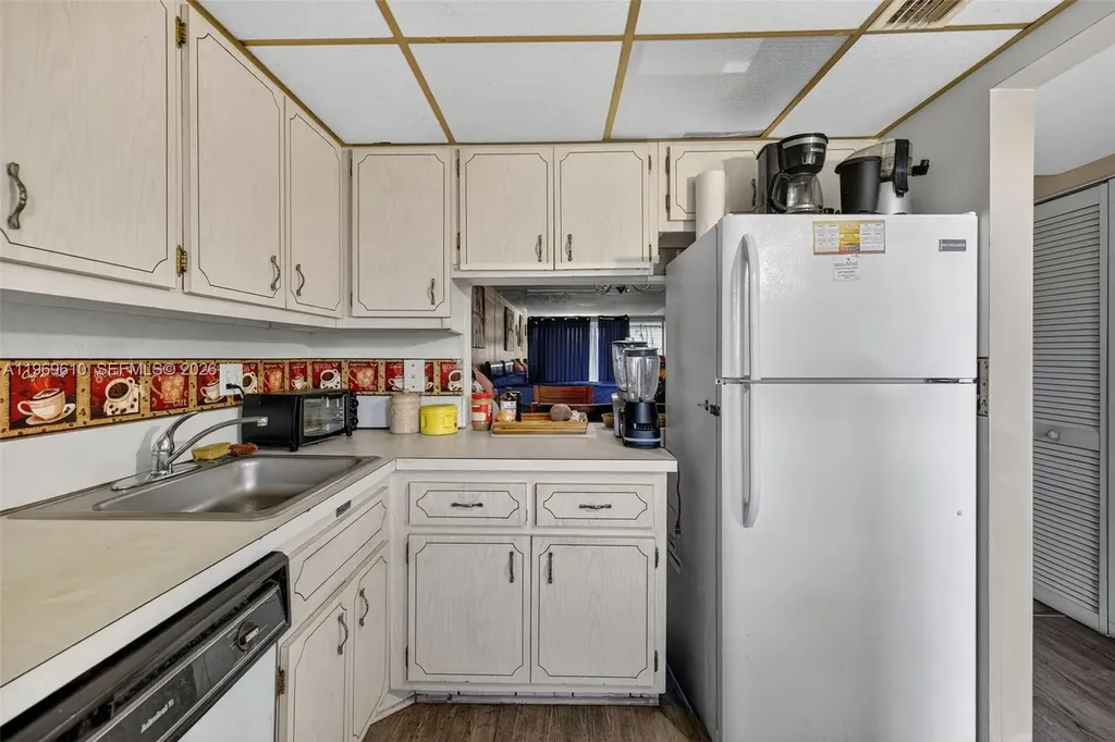 3051 NW 46th Avenue Fort Lauderdale FL 33313