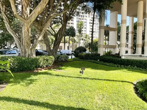 770 Claughton Island Drive Miami FL 33131