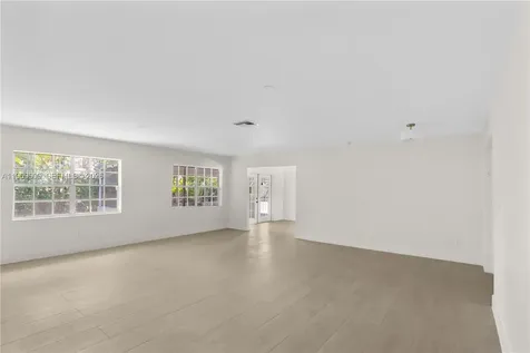 9912 SW 196th Street Cutler Bay FL 33157