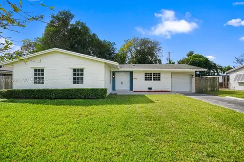 9912 SW 196th Street Cutler Bay FL 33157