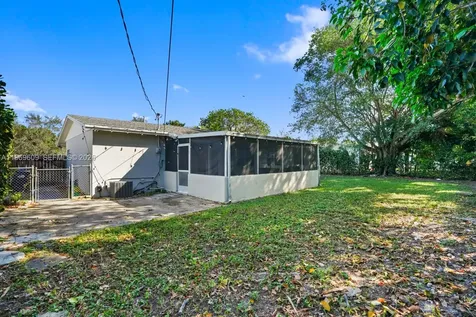 9912 SW 196th Street Cutler Bay FL 33157