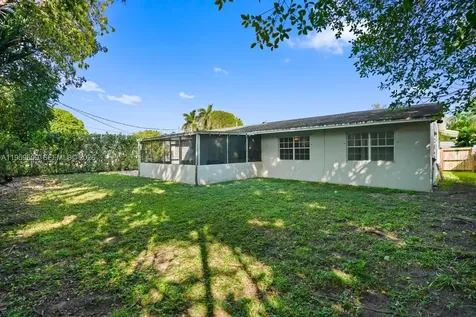9912 SW 196th Street Cutler Bay FL 33157