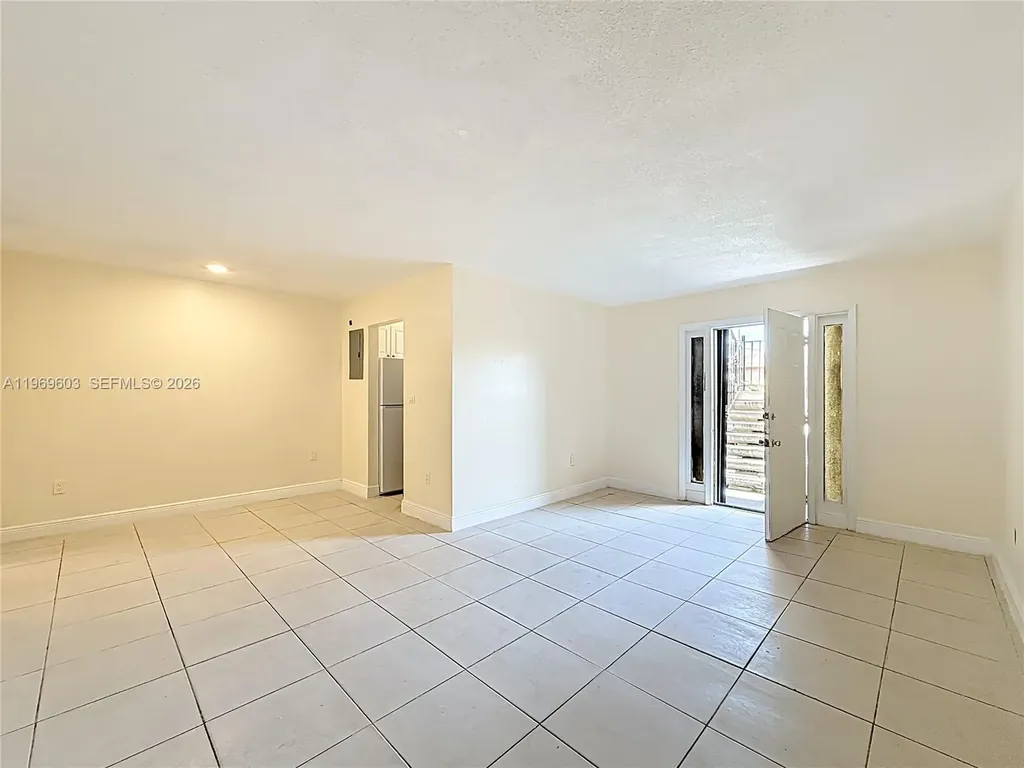 2335 NE 172 Nd North Miami Beach FL 33160