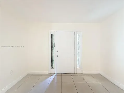 2335 NE 172 Nd North Miami Beach FL 33160